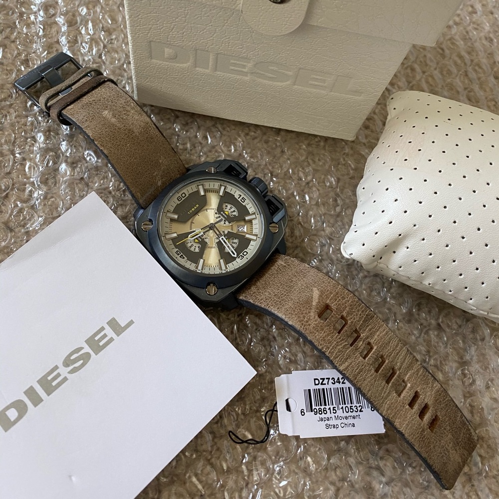❌Sold❌DIESEL BAMF Chronograph Taupe Dial DZ7342